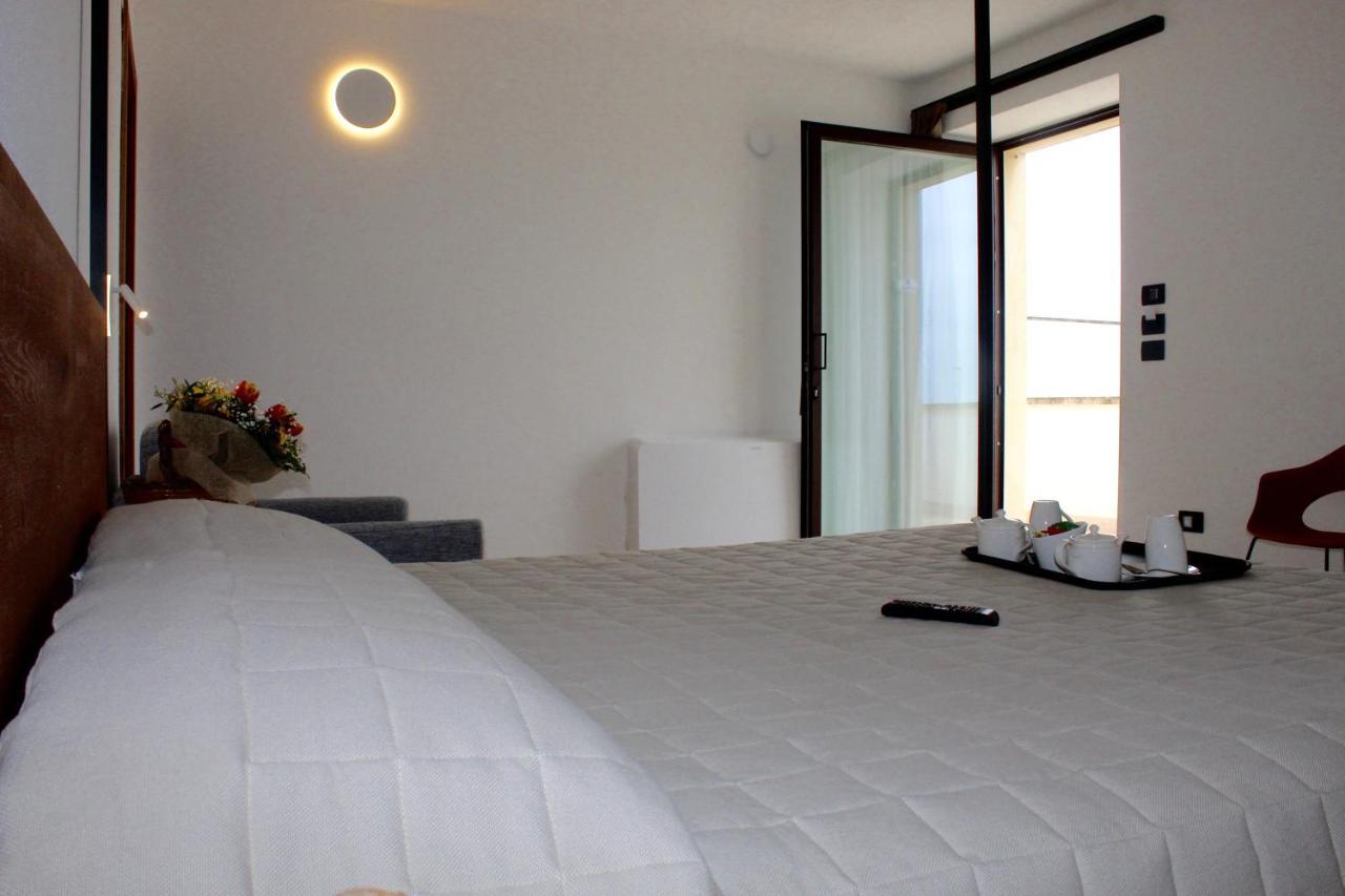 Caprarica di Lecce Masseria Rifisa Agriresort מראה חיצוני תמונה