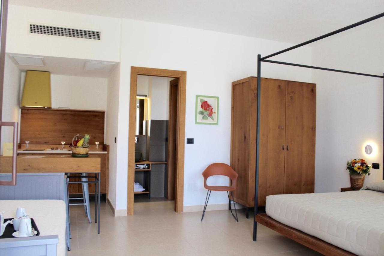 Caprarica di Lecce Masseria Rifisa Agriresort מראה חיצוני תמונה